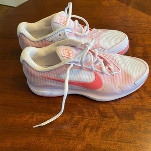 Nikecourt Women's Air Zoom Vapor Pro Tennis Shoes